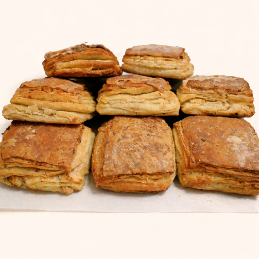 Домаће погачице са чварцима 500г